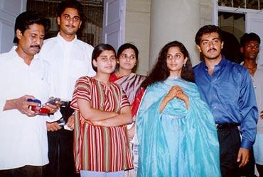 Ajith with Shalini and her family