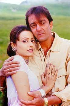 Namrata Shirodkar and Sanjay Dutt in Vaastav