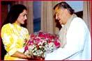 Simi Garewal and Raj Kapoor