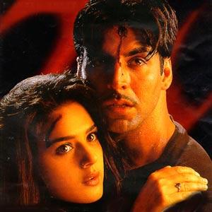 Preity Zinta and Akshay Kumar in Sangharsh