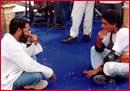 Shashilal Nair and Shah Rukh Khan on the sets of One Two Ka Four